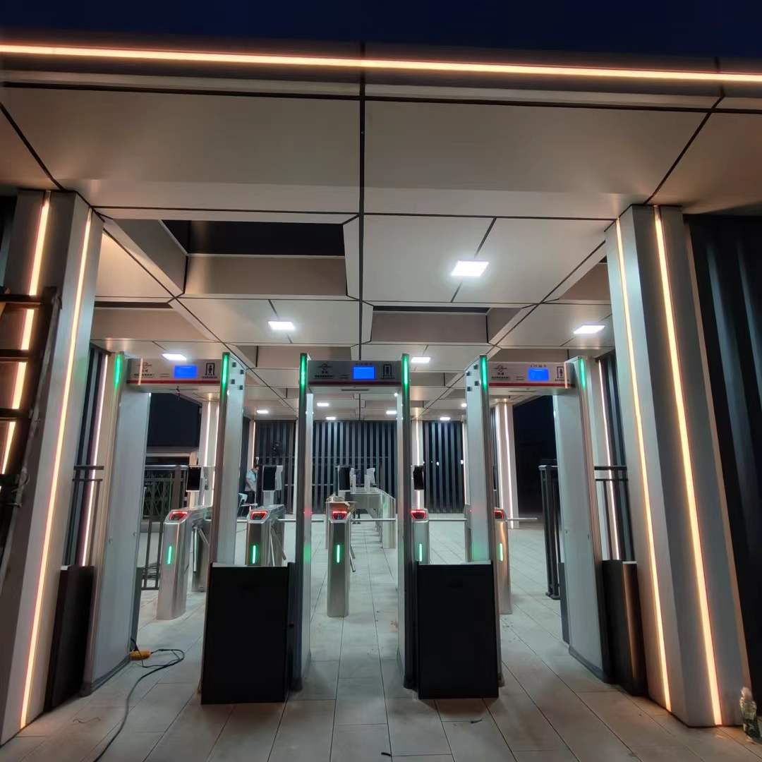 2024年9月 日丰管厂安装贵金属安检门联动闸机安装完美收官